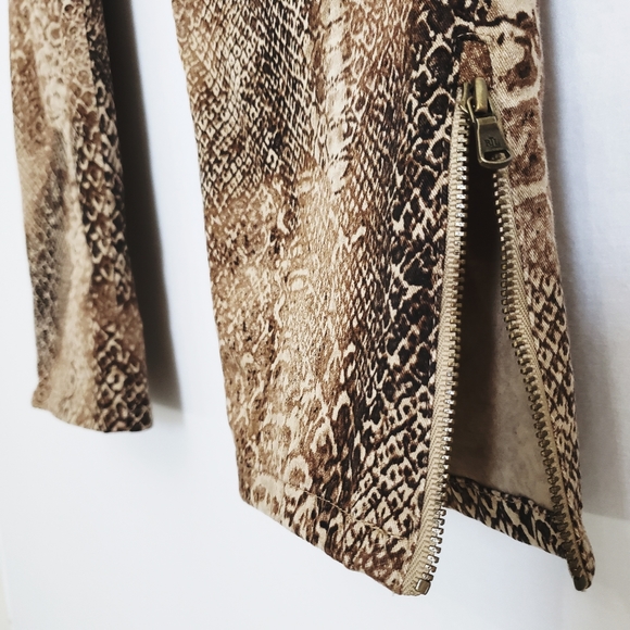 Lauren Ralph Lauren Petite Python Skinny Jeans - Picture 8 of 14